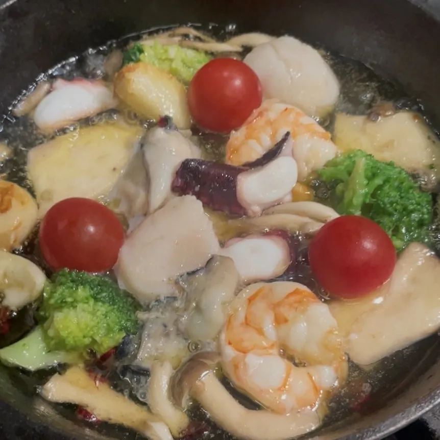 海鮮アヒージョ